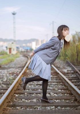 2023年疯马秀完整在线观看_超清完整视频观看