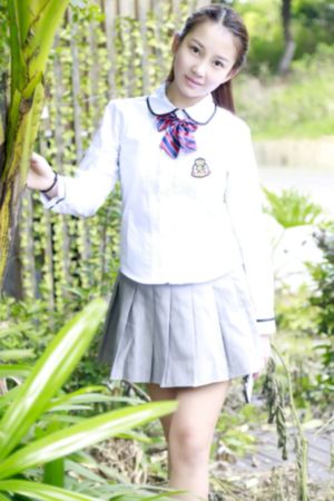 少妇被猛烈进入_720免费播放