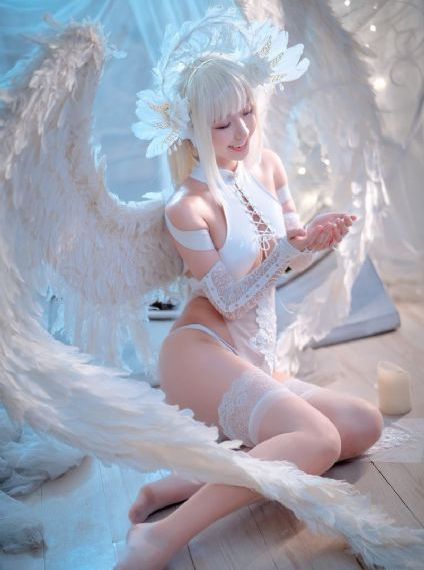 愚蠢恶魔与天使共舞_BD英语在线播放观看